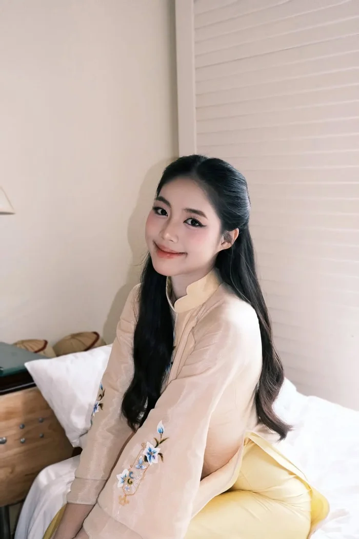 Hoa, á hậu là amp;#34;con nhà nòiamp;#34; tại A80: Thừa hưởng gen trội từ phụ huynh quân nhân, sớm thành mỹ nhân với chiều cao khủng - 20