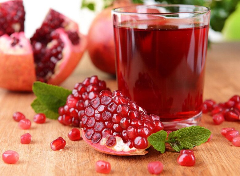 Nước ép lựu không chỉ giúp tăng cường hệ miễn dịch mà còn giúp giảm cân.