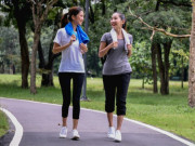 Đẹp - 8 cách đi bộ đốt mỡ khiến hội chị em mê mẩn vì quá dễ áp dụng, có 1 kiểu ngược đời nhưng đốt calo cao hơn bình thường