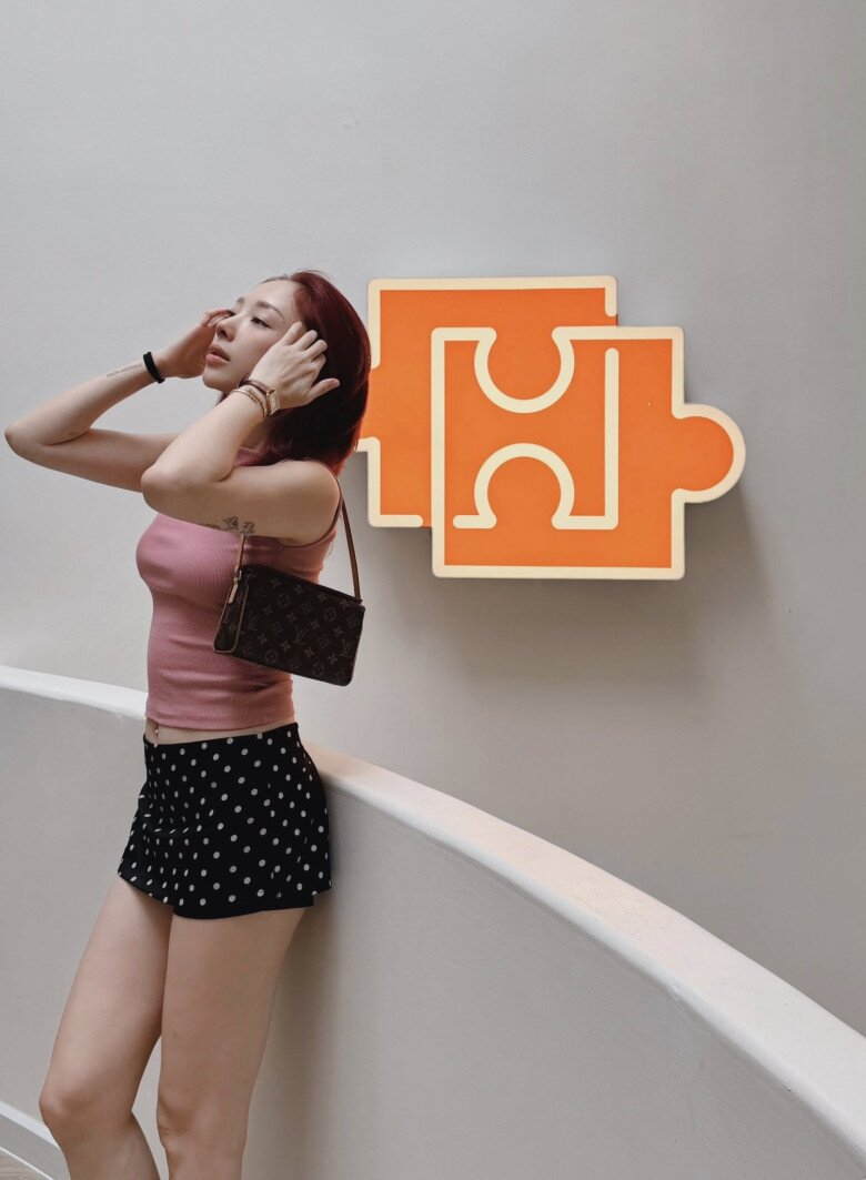 Mỹ nhân Việt lấy chồng là amp;#34;đại gia ngầm” của showbiz, ăn mặc ngày càng hồi xuân giữa bão tin đồn đường ai nấy đi - 4