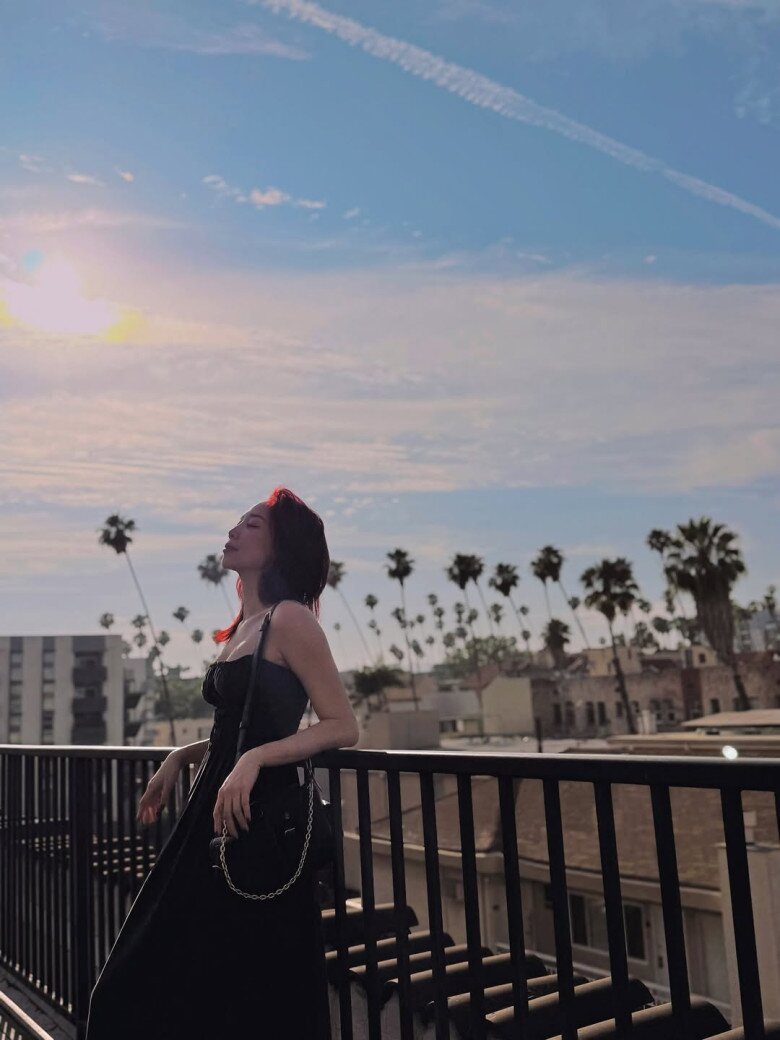 Mỹ nhân Việt lấy chồng là amp;#34;đại gia ngầm” của showbiz, ăn mặc ngày càng hồi xuân giữa bão tin đồn đường ai nấy đi - 5