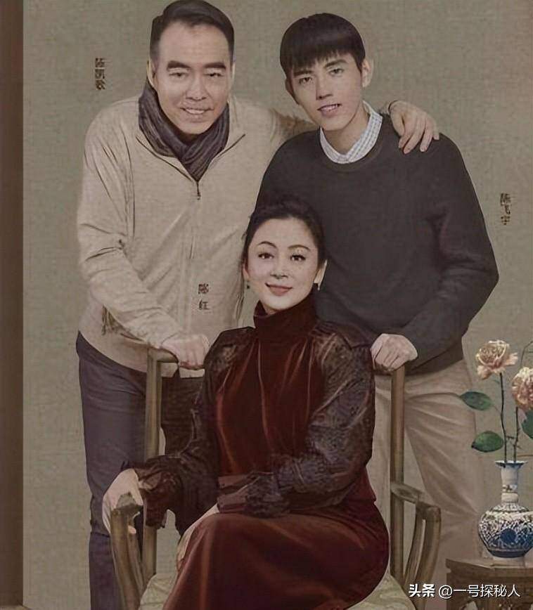 Cặp đôi có với nhau hai người con, trong đó con trai Trần Phi Vũ thừa hưởng năng khiếu nghệ thuật và nối gót mẹ bước vào con đường diễn xuất.