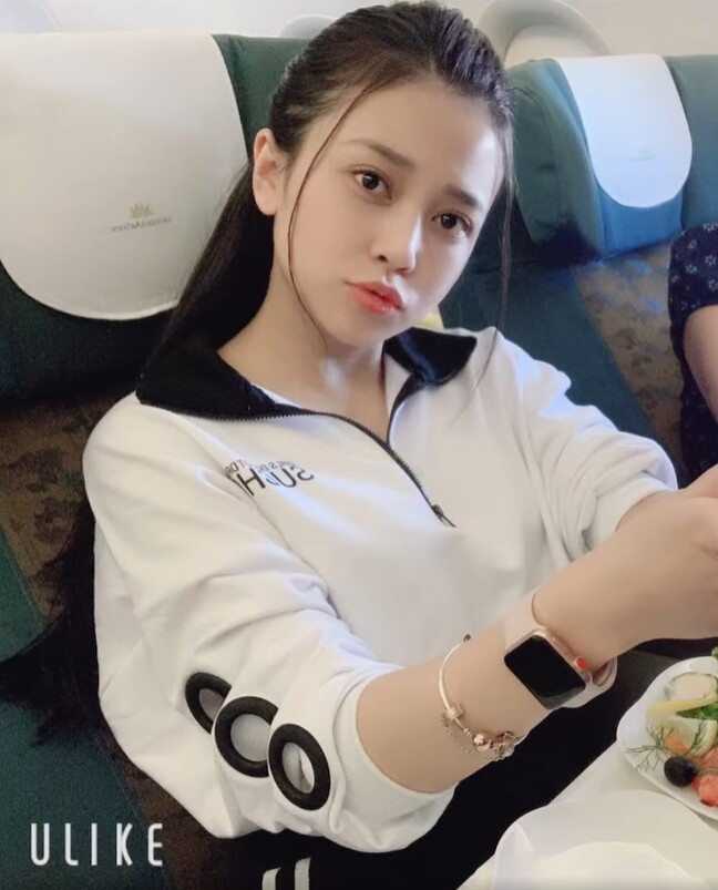 Hình ảnh của Quỳnh Trang trên trang cá nhân vào 3 năm trước trông ngọt ngào và vẫn tươi trẻ như thời mới đóng phim Khi người đàn ông góa vợ bật khóc.