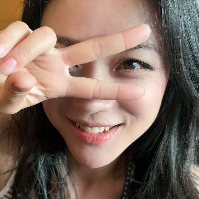 Làn da của Thang Duy vẫn căng mịn, ánh lên vẻ bóng khỏe tự nhiên khiến ai nhìn cũng phải trầm trồ.