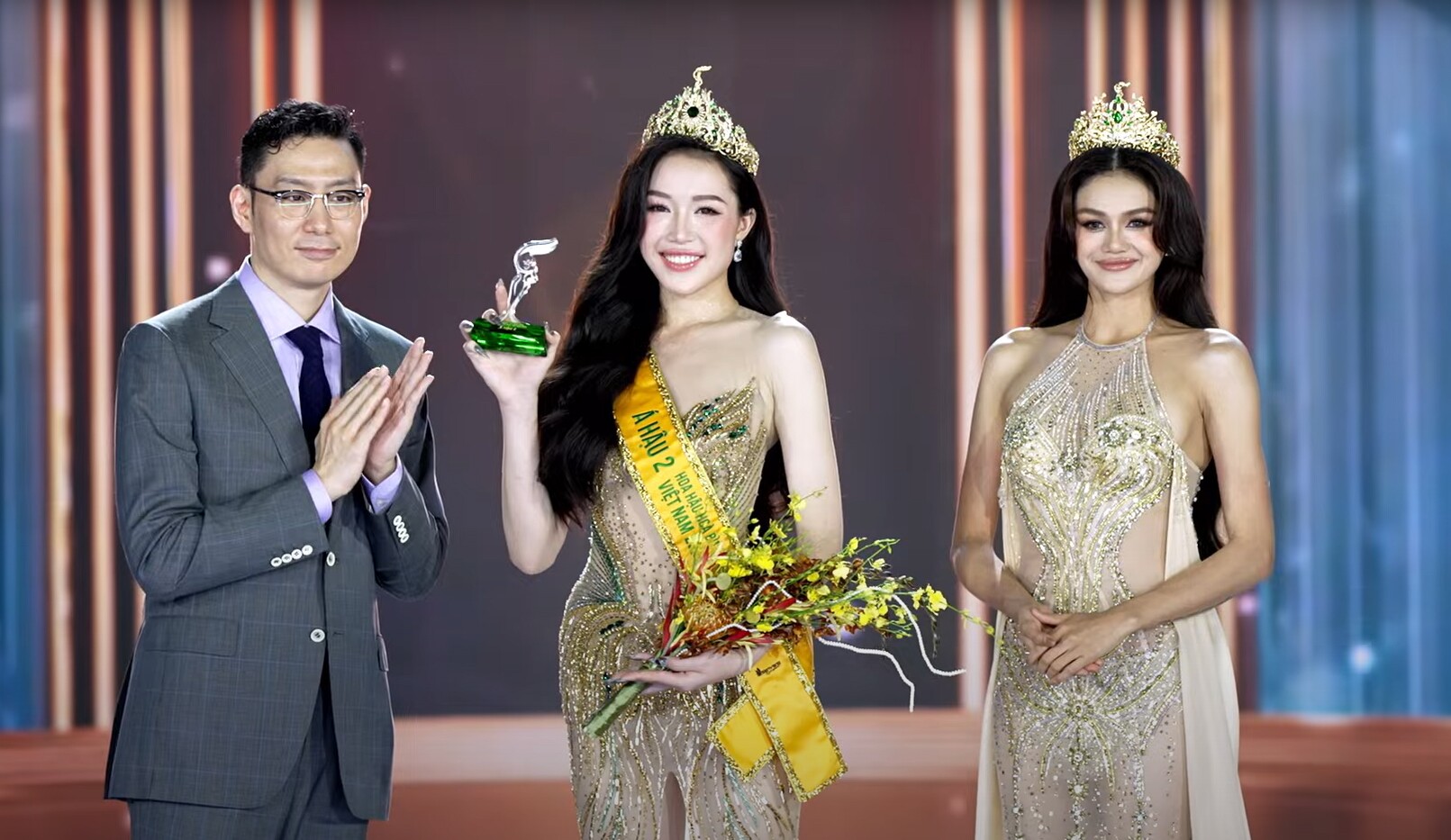 Chung kết Miss Grand Vietnam 2025: Tân Hoa hậu chính thức gọi tên Nguyễn Thị Yến Nhi - 1