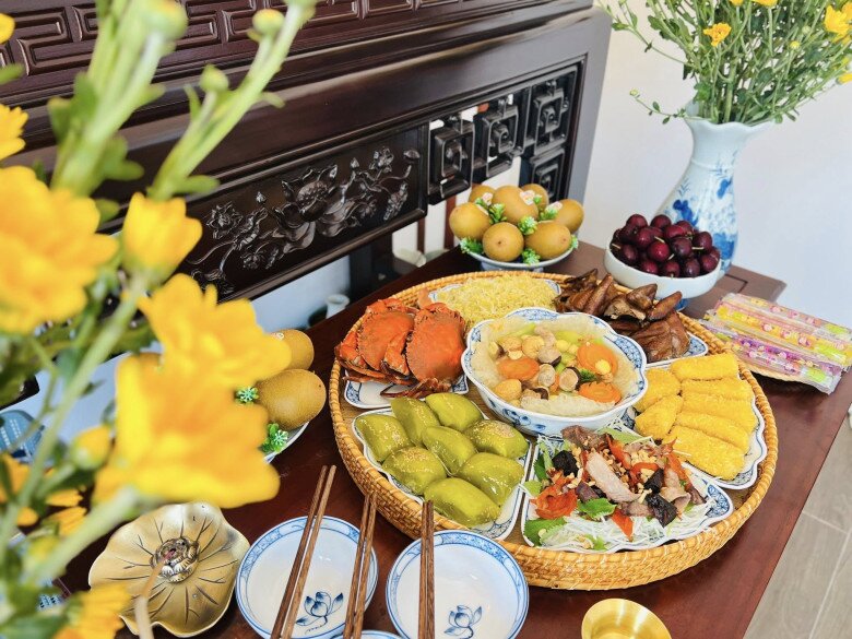 Mâm cỗ cúng Rằm tháng 7 ngon và đẹp mắt của chị Hồng Thúy.