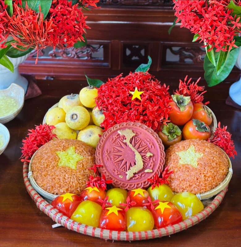 Những mâm cơm, chiếc bánh yêu nước của amp;#34;khối mẹ đảmamp;#34; rực rỡ dịp Quốc khánh 2-9 - 7