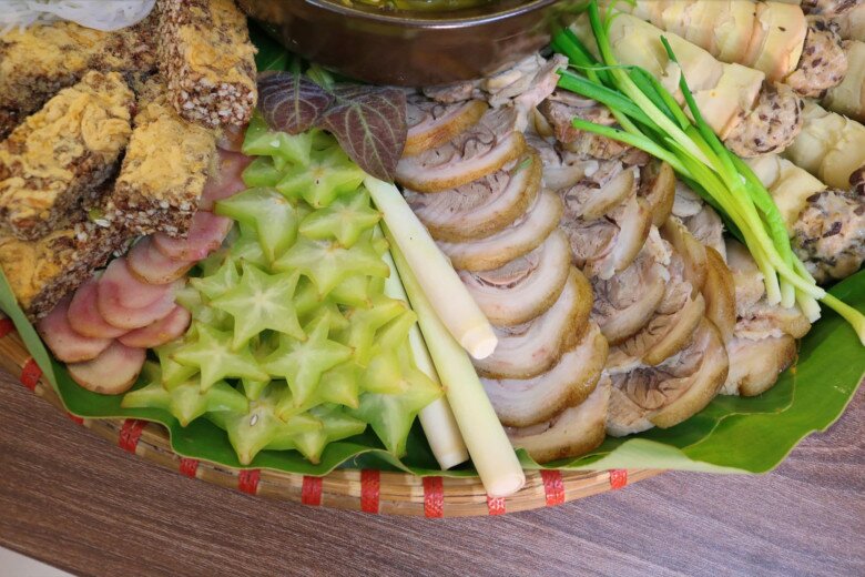 Cuối tuần làm mẹt lợn mán ngon quên lối về, cả nhà xuýt xoa khen mãi - 2