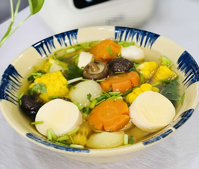 Đầu tháng, nấu canh nấm đậu hũ chay kiểu này cực thanh mát, thơm ngon - 1