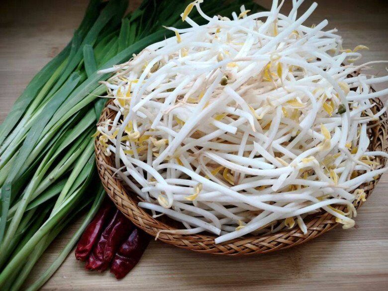 Hai rau này xào với nhau vừa dễ làm lại bổ gan, tráng dương, ăn mùa hè cũng thanh mát - 1