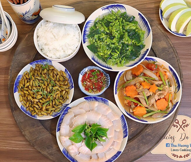 Cơm tối ngon miệng, dễ ăn.