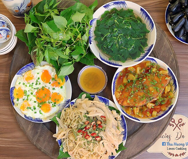 Bữa cơm hè ngon miệng.