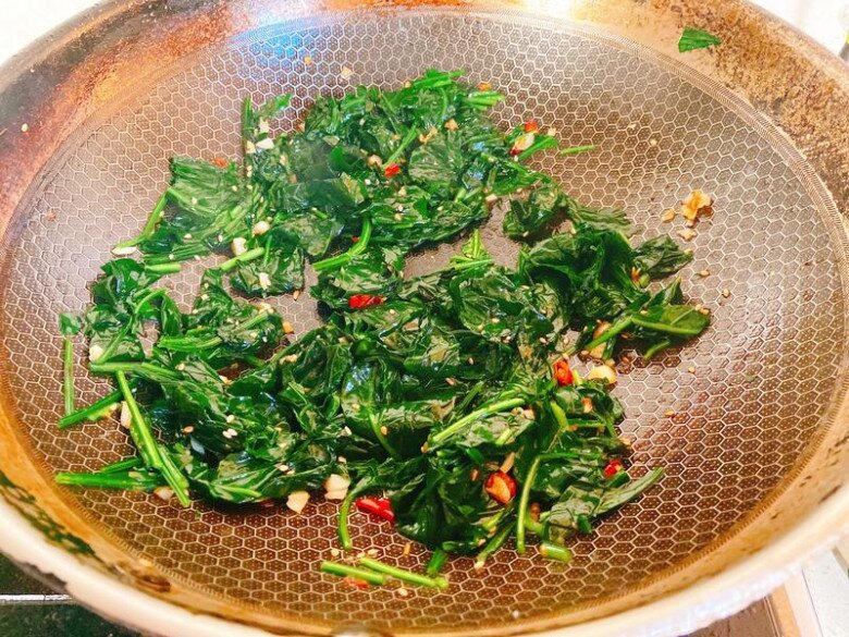 Lá này canxi gấp 2 lần sữa, nấu canh rất ngon, giúp bổ tỳ, tiêu sưng nhưng quá ít người biết ăn thật tiếc - 10