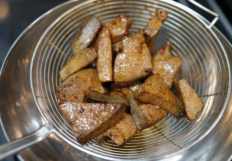 Loại lá mệnh danh là amp;#34;rau của thậnamp;#34;, đem xào với gan lẫn giá được món thơm ngon, cực bổ - 9