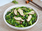 Bếp Eva - Đều là rau, 2 loại này xào chung với nhau bổ máu, thanh mát, thịt chưa chắc ngon bằng