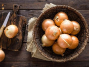 Bếp Eva - Phương pháp kỳ lạ này có thể giữ hành tây được tới 8 tháng, hãy thử áp dụng ngay!