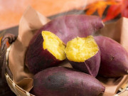 Bếp Eva - Luộc khoai lang nhất định phải cho thìa này, củ nào củ nấy bở tung, bùi bùi thơm nức ai ăn cũng khen