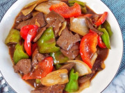 Bộ phận này của lợn vừa rẻ lại bổ, xào thế này mềm ngon, không tanh hay bị bở bột, cả nhà ăn không thừa một miếng