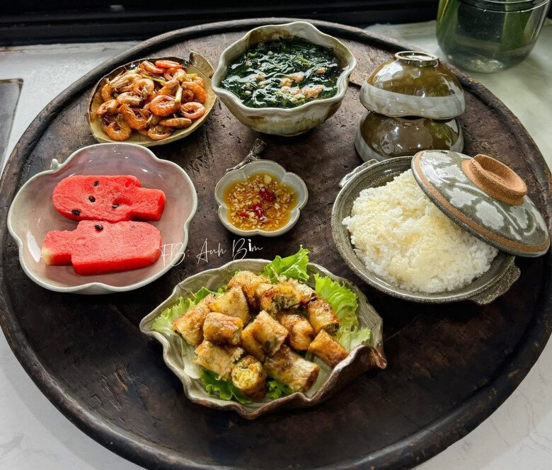 Nàng dâu số hưởng, thường được mẹ chồng gửi đồ cho, khoe hơn 20 mâm cơm đậm vị nhà nhìn mà thèm - 8