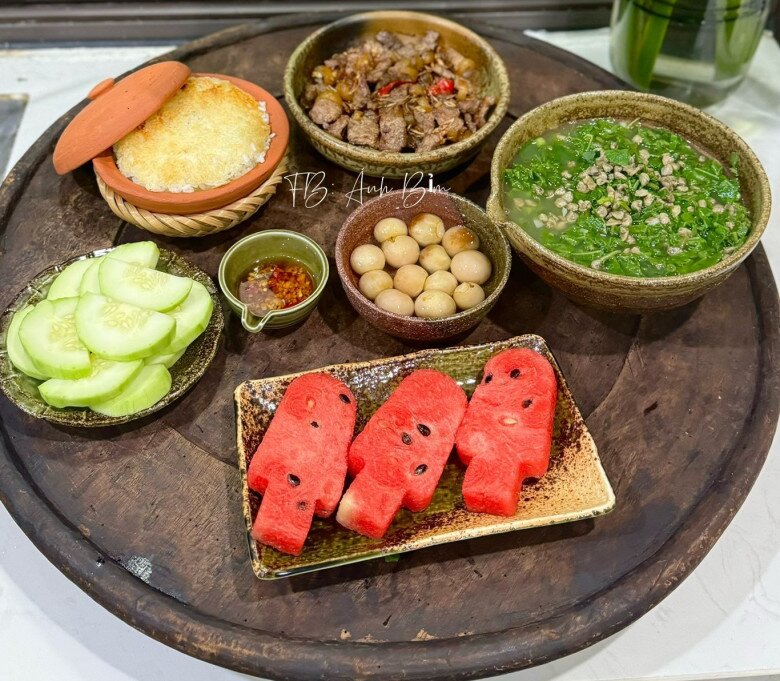 Nàng dâu số hưởng, thường được mẹ chồng gửi đồ cho, khoe hơn 20 mâm cơm đậm vị nhà nhìn mà thèm - 9
