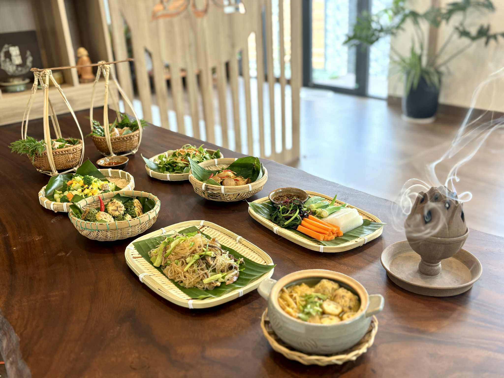 Nữ luật sư hơn 10 năm ăn chay trường, 15 tuổi đã có thể nấu cỗ giỗ ba, ăn chay vì muốn cầu siêu cho mẹ - 5