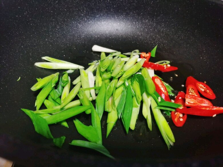 Thứ này chỉ khoảng 60.000đ/kg, dinh dưỡng gấp 10 lần thịt lợn, tiếc là nhiều người không hiểu, đem xào cực ngon - 7