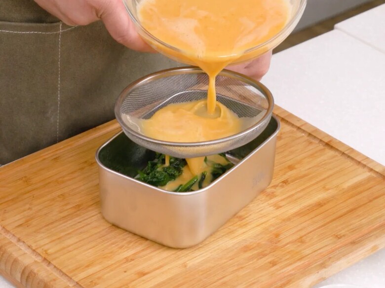 Trứng đem nấu với loại rau bán đầy chợ nhưng vitamin K gấp 60 lần trứng vịt được món thanh mát, dễ ăn lại siêu bổ - 5