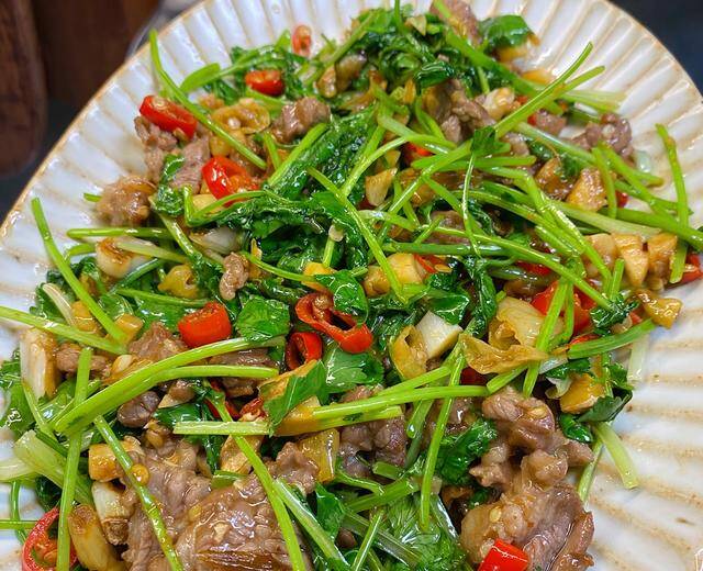 Ướp thịt bò cho muối là “hỏng bét”, cứ thêm 1 thìa này thịt sẽ mềm ngon ngọt, ăn chẳng bao giờ dai, là amp;#34;sát thủamp;#34; của cơm trắng - 6