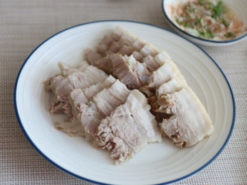 Luộc thịt lợn, 3 thứ gia vị này không nên cho vào, nhiều người làm sai bảo sao thịt mất ngon