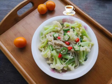 Mùa hè ăn dưa chuột hay mướp đắng không bằng thứ này! Tươi ngon, bổ dưỡng, giải nhiệt, vài chục nghìn là được đĩa đầy