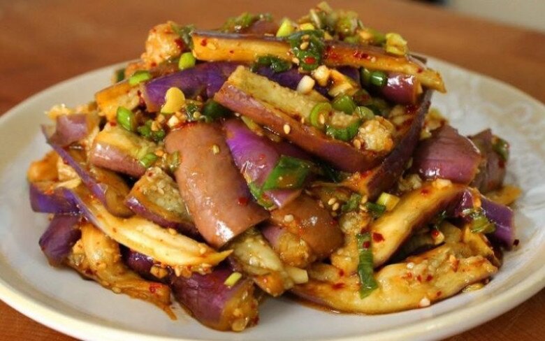 Xào cà tím đừng cho ngay vào chảo dầu, thêm 2 bước nữa cà không thâm lại chẳng ngán ngấy - 4