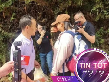 Người cha giữ nguyên ngôi nhà cũ, quyết không chuyển đi suốt 23 năm chỉ để đợi con về