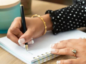 Chữ viết tay tiết lộ gì về tính cách con người bạn?