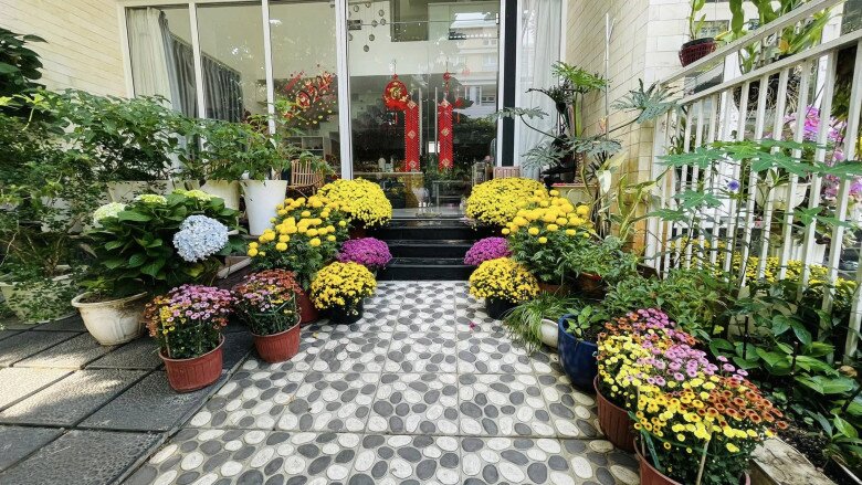 Bà mẹ trong phim Mưa Đỏ ngoài đời có cơ ngơi 4 tầng cực xinh, nhưng con gái từng nói không muốn bước vào nhà - 13