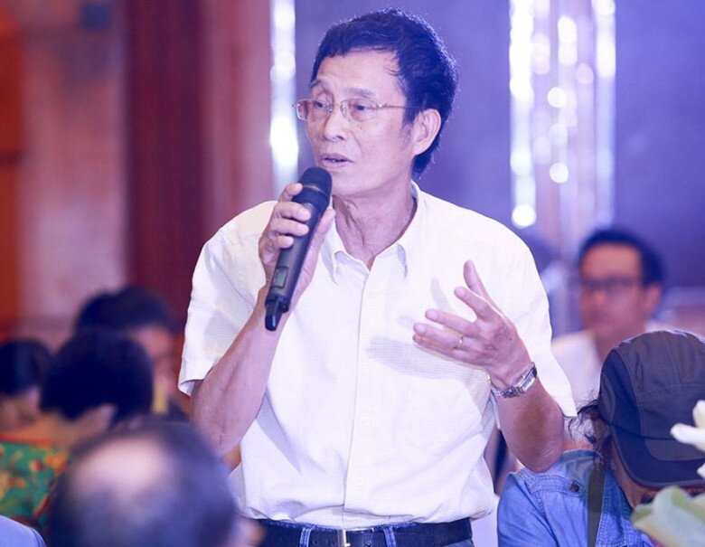 Ông hiểu rõ rằng nghệ sĩ sống với dư luận phải có bản lĩnh.