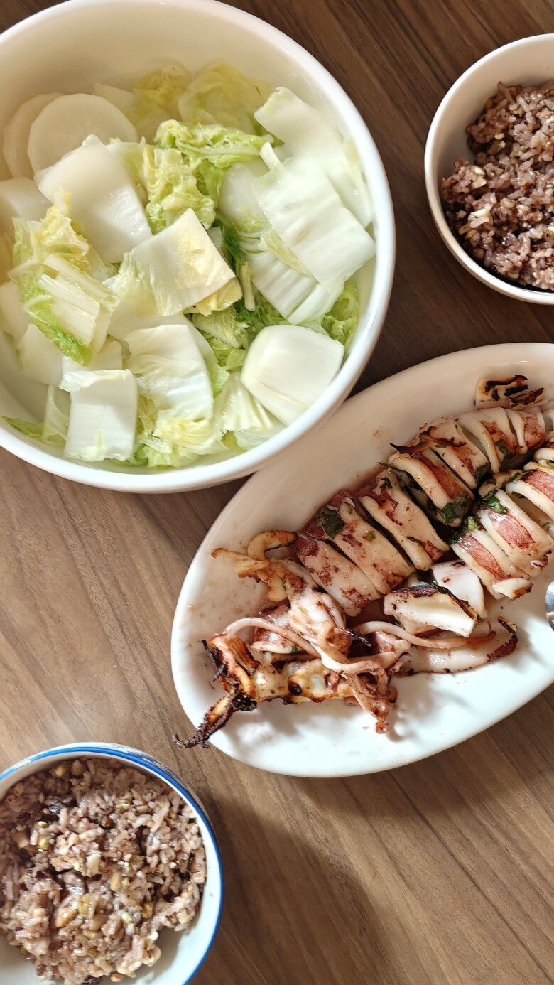Chồng H’Hen Niê lúc nấu cho vợ cực dân dã, lúc trình bày đẹp đẽ chẳng khác gì nhà hàng - 7
