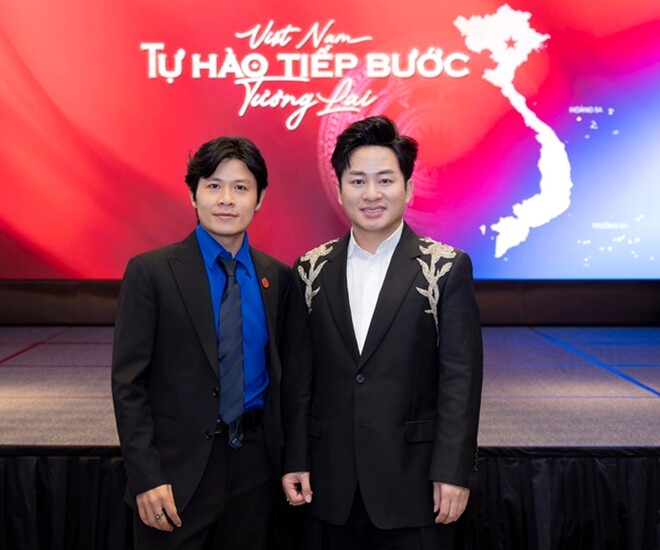 2 nghệ sĩ đồng niên Tùng Dương và Nguyễn Văn Chung.