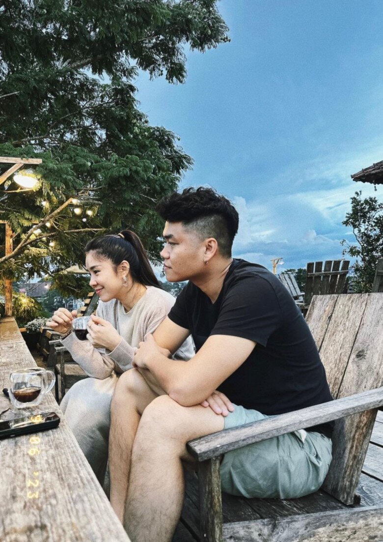 Nữ diễn viên từng gặp những lời tế nhị như Nhìn vô biết ai trụ cột gia đình.
