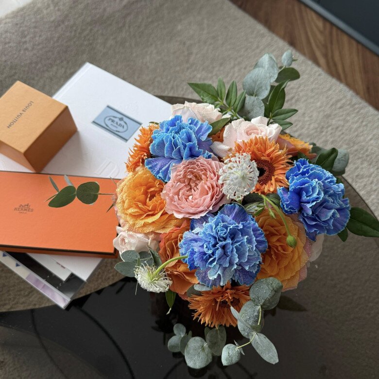 Hội trai đẹp, giàu, nổi tiếng của showbiz cắm hoa khéo chẳng kém chị em: Có cả cháu trai gia tộc đình đám Việt Nam - 9