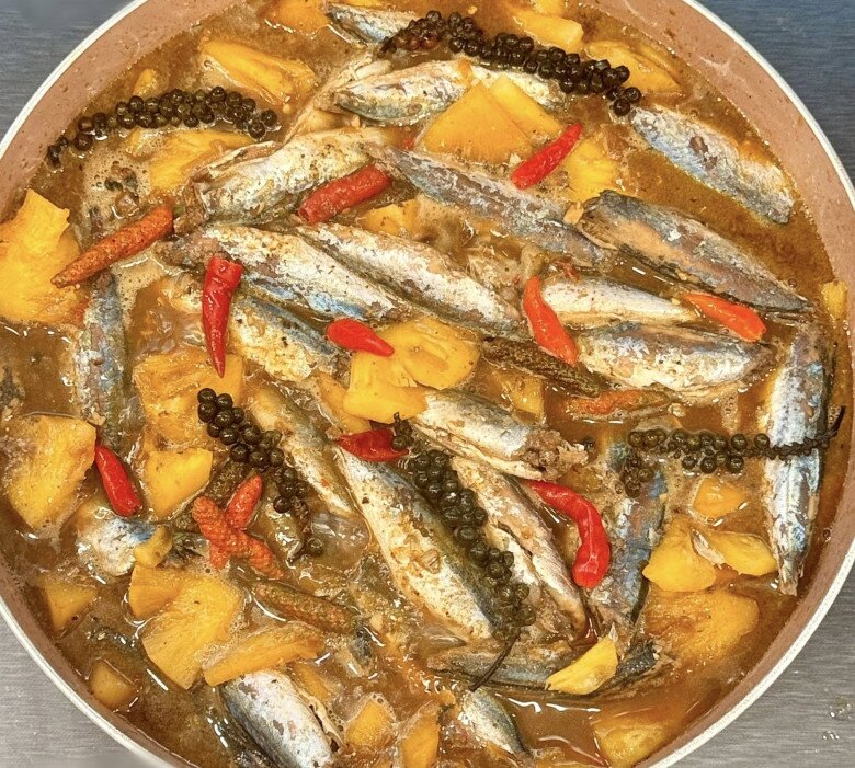 Mẹ Quang phim Mưa Đỏ ngoài đời giỏi nấu ăn, làm cả nồi đồ kho nhưng con trai ruột nói câu không ngờ - 13