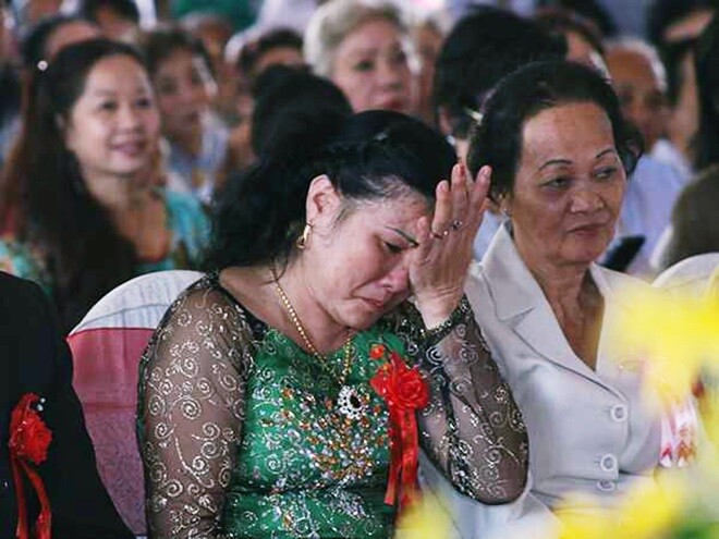 Bà Tuệ - mẹ Công Vinh từng trải qua những ngày tháng cùng quẫn, bế tắc.