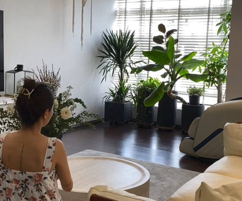 Nhưng theo nàng tiểu thư gốc miền Tây, mỗi lứa tuổi sẽ có một nhân sinh quan khác nhau, và cùng với đó là sự thay đổi trong ưu tiên và giá trị sống.