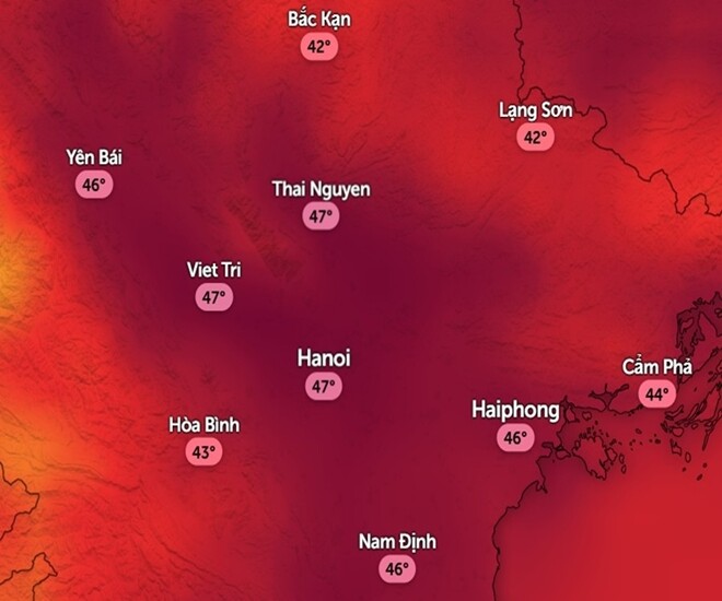 Dự báo nhiệt độ cảm nhận ở một số tỉnh thành miền Bắc vào trưa và chiều 3/8. Ảnh: Zoom Earth, OpenStreetMap, ICON.