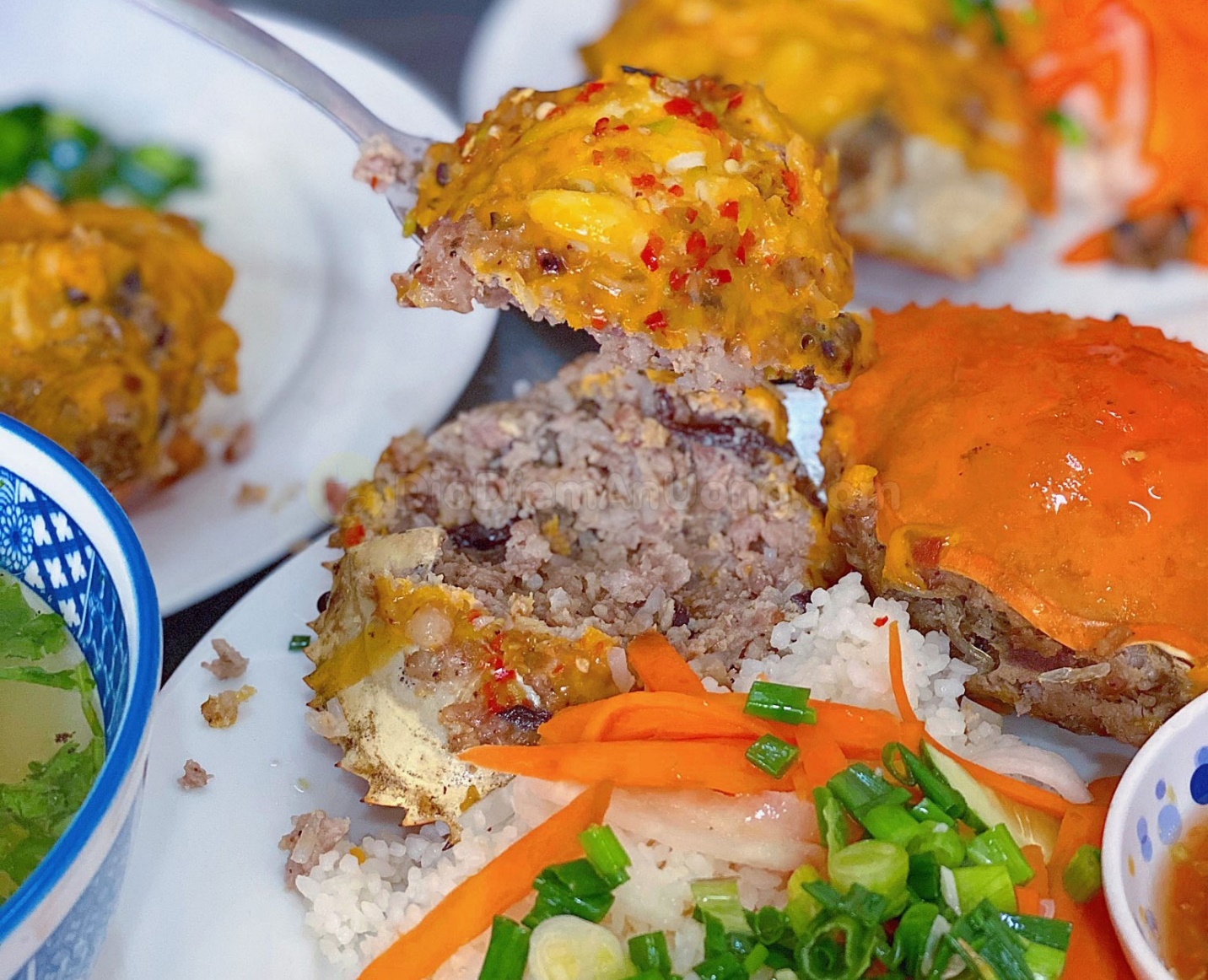 Cơm tấm chả cua đặc biệt