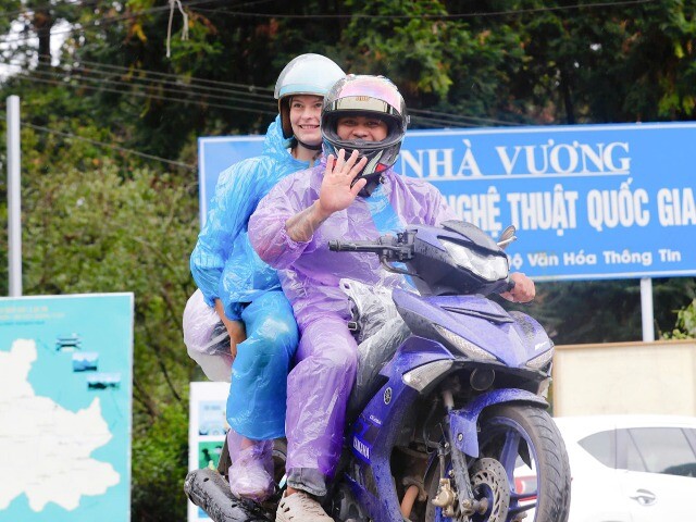 Nghề "trai lai Tây" giữa mây núi vùng cao cực Bắc
