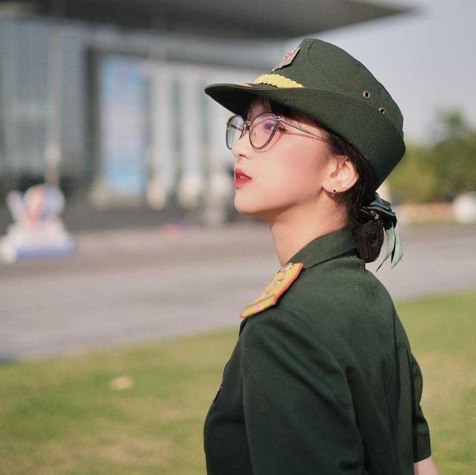 Thu Quỳnh viết đơn tự nguyện nhập ngũ để rèn luyện bản thân