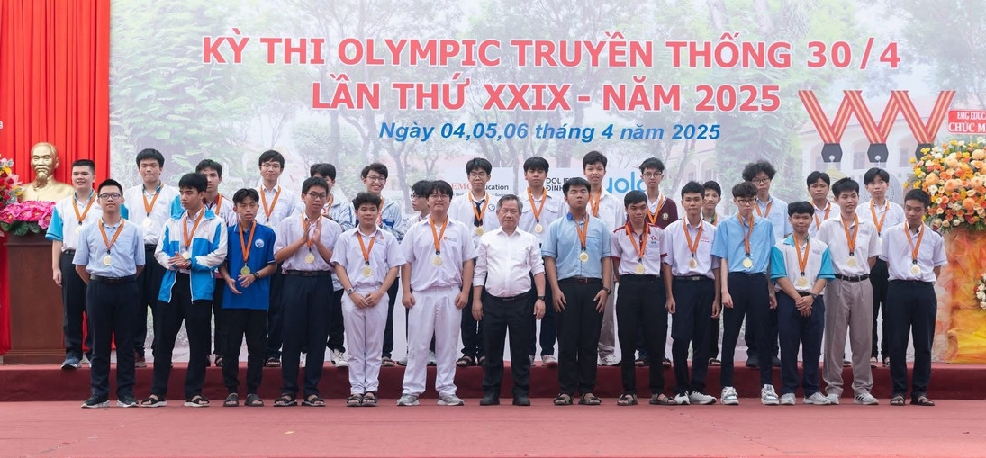 Học sinh của trường đạt thành tích tốt trên các đấu trường tri thức