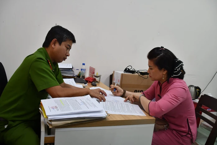 Công an Quảng Ngãi khởi tố, bắt tạm giam bảo mẫu ném bé trai 14 tháng tuổi xuống nền gạch gây chấn thương sọ não. Ảnh: T.S