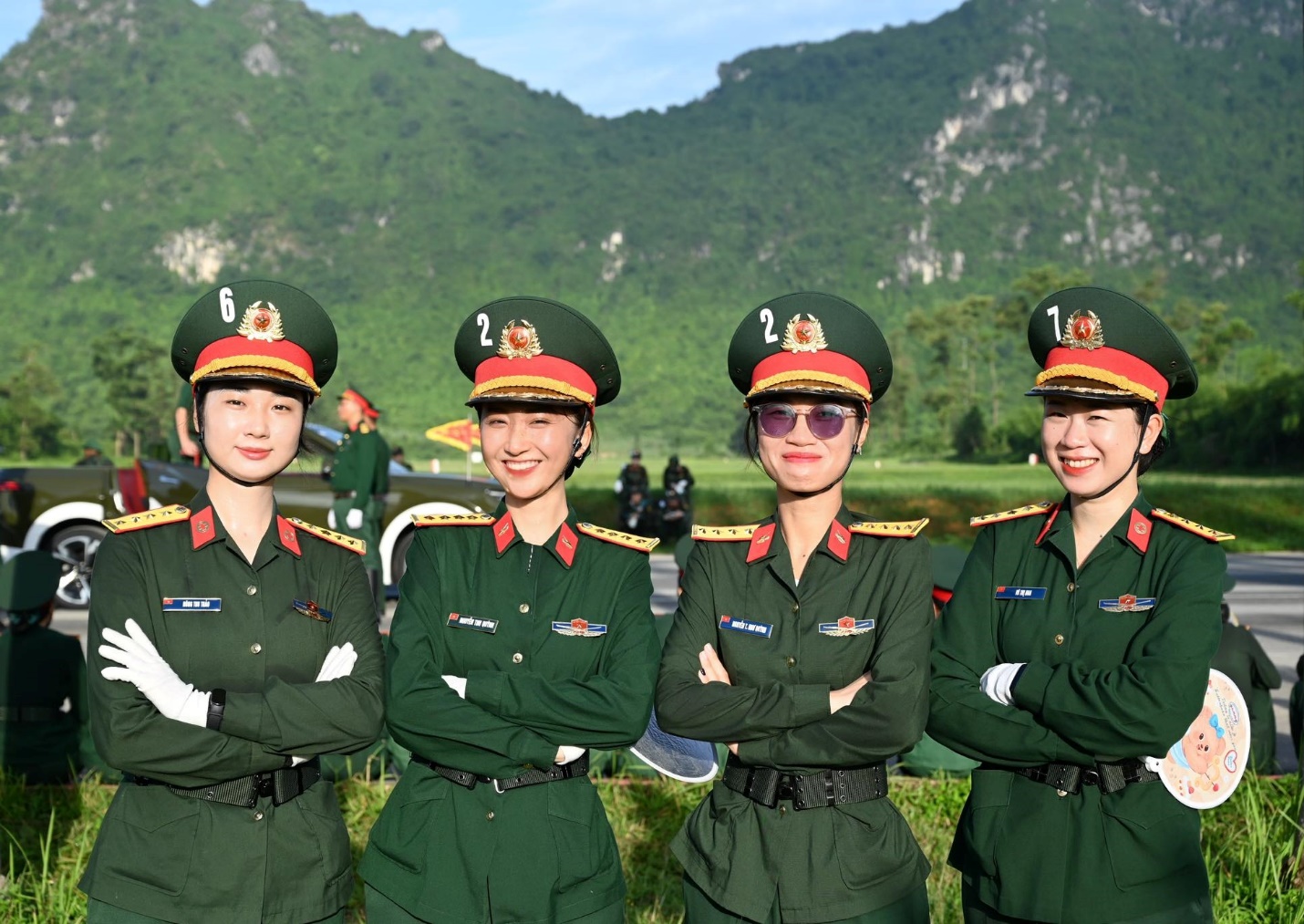 Các nữ chiến sĩ trẻ luôn mang đến hình ảnh đẹp nhất về người lính thời bình