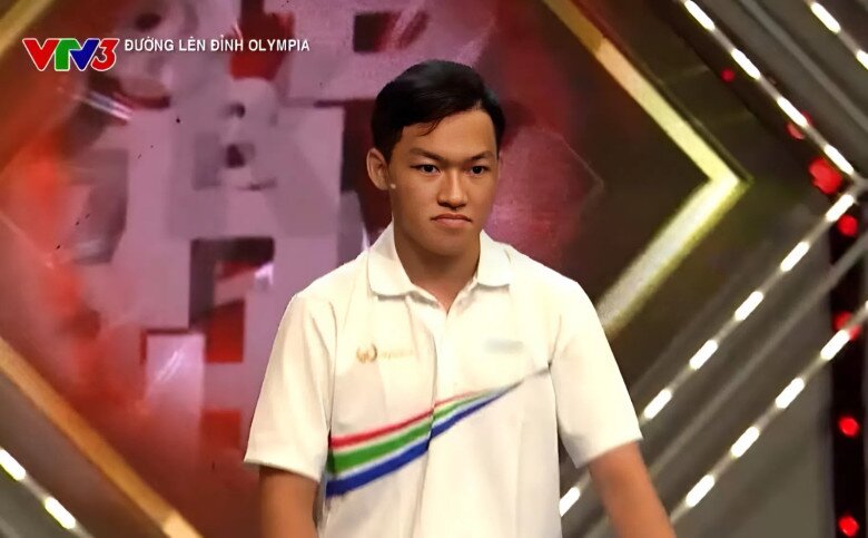 Thiên Tuấn đã có phần thi Về đích hoàn hảo với 3 câu trả lời đúng, nâng tổng số điểm lên 150. 